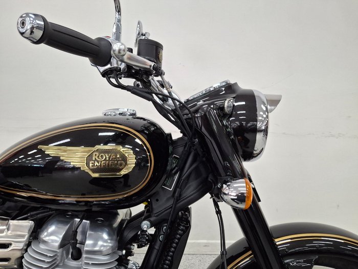 2026 Royal Enfield Bullet 650 Black