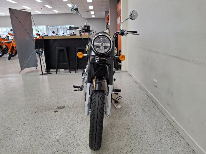 2026 Royal Enfield Bullet 650 Black