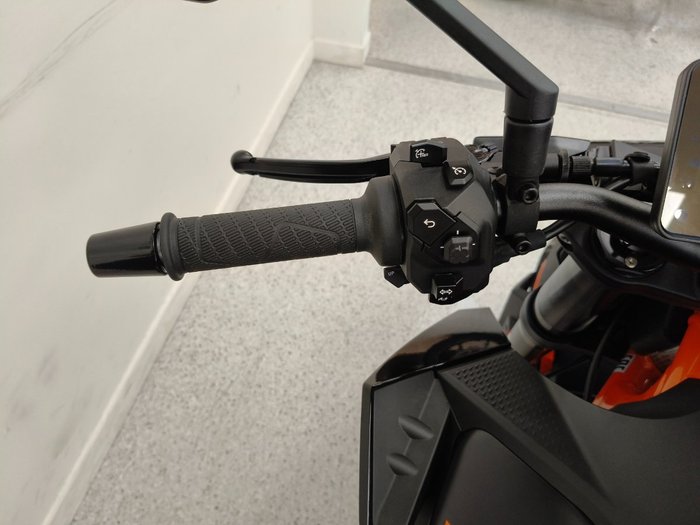 2026 Ktm 990 DUKE R Orange