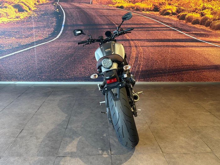 2017 Yamaha XSR900 XSR Silver
