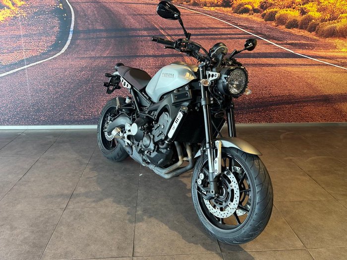 2017 Yamaha XSR900 XSR Silver