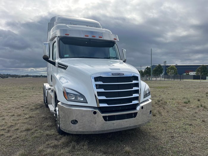 2024 Freightliner Cascadia
