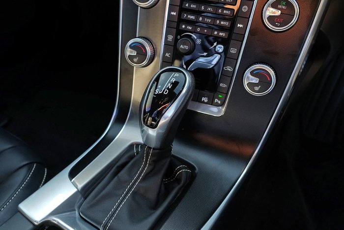 2016 Volvo S60 T6 R-Design