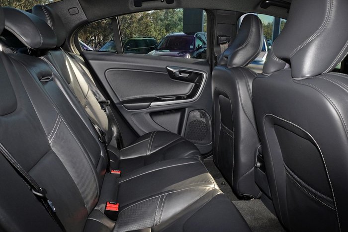 2016 Volvo S60 T6 R-Design