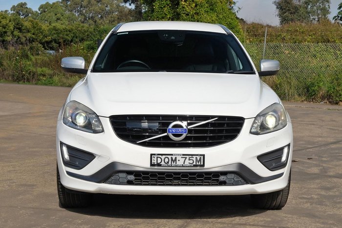 2017 Volvo XC60 T5 R-Design