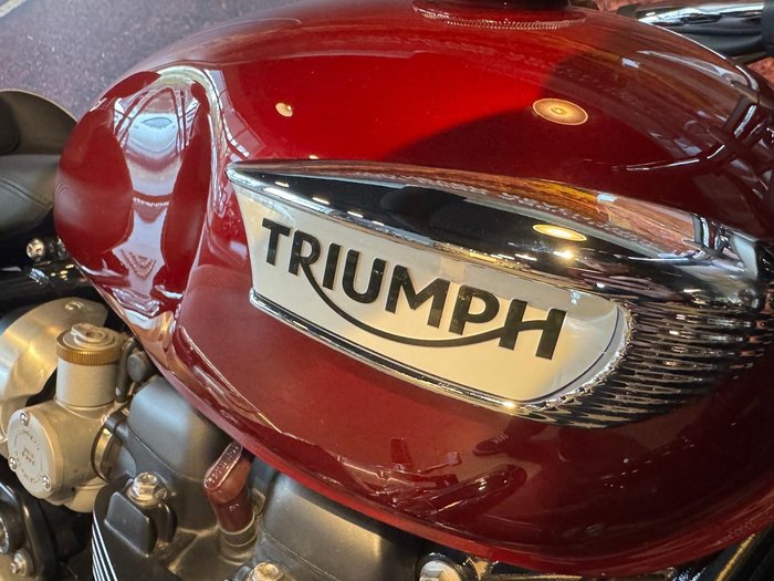 2023 Triumph Bonneville Speedmaster Speedmaster Red