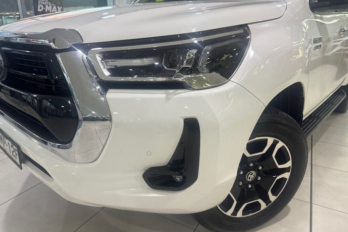 2020 Toyota Hilux SR5