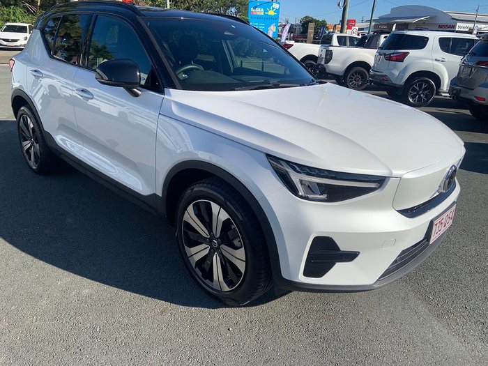 2023 Volvo XC40