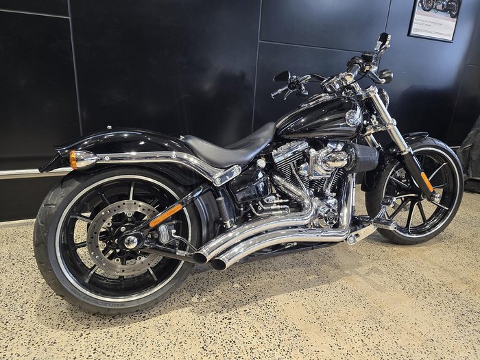 2016 Harley-Davidson Breakout 103 (FXSB)