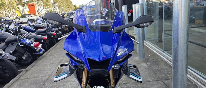 2025 Yamaha YZF-R1 R1 Blue