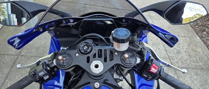 2025 Yamaha YZF-R1 R1 Blue
