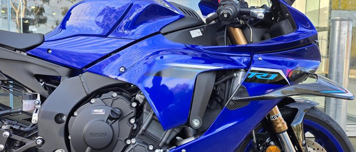 2025 Yamaha YZF-R1 R1 Blue