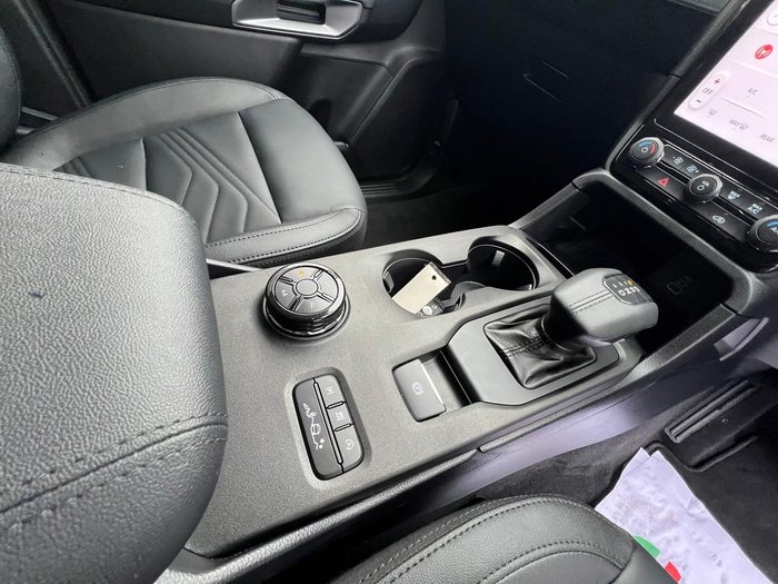 2025 Ford Everest Trend