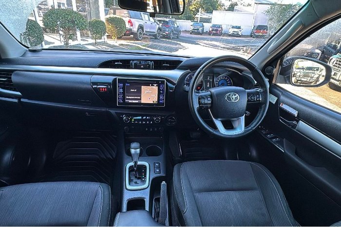 2018 Toyota Hilux SR5