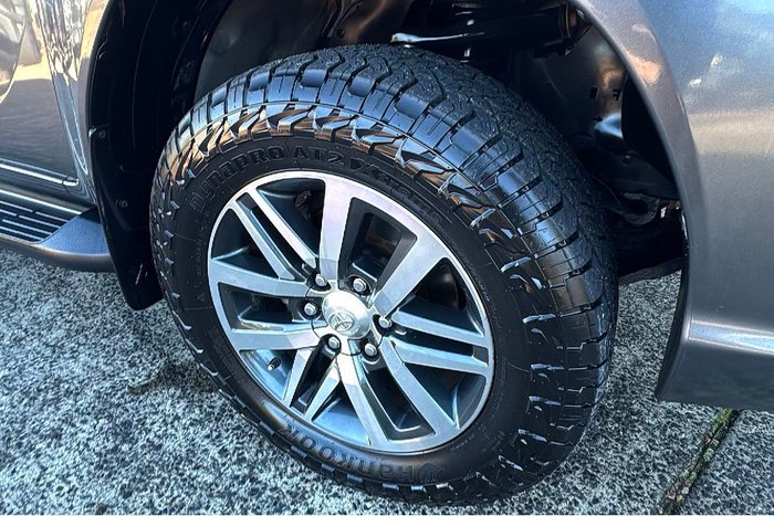 2018 Toyota Hilux SR5