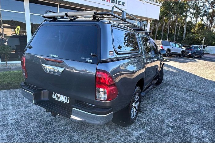 2018 Toyota Hilux SR5