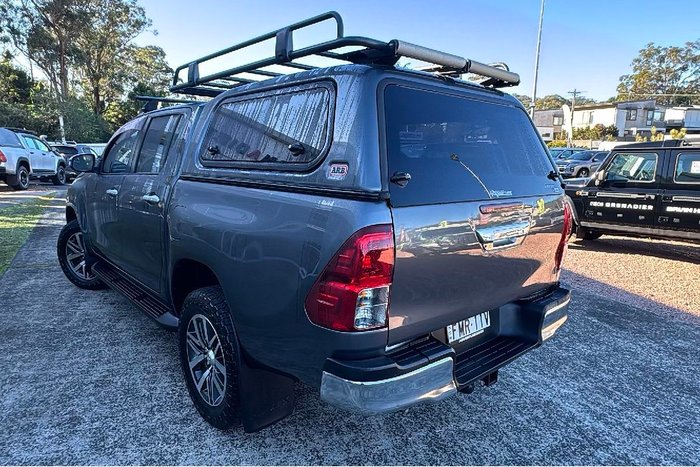 2018 Toyota Hilux SR5