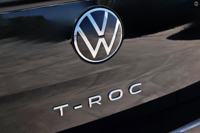 2025 Volkswagen T-Roc 140TSI R-Line