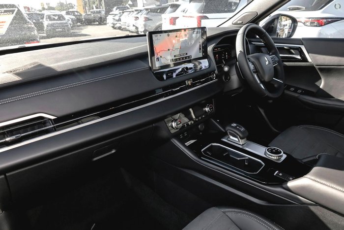 2026 Mitsubishi Outlander Black Edition