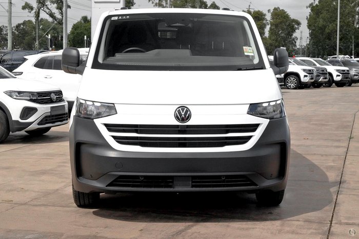 2025 Volkswagen Transporter TDI390