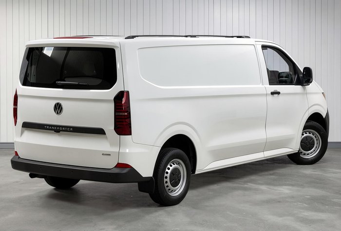 2025 Volkswagen Transporter TDI390