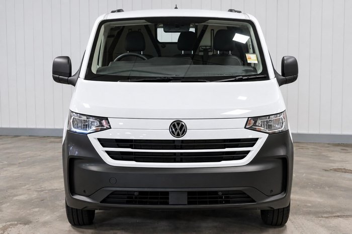 2025 Volkswagen Transporter TDI390