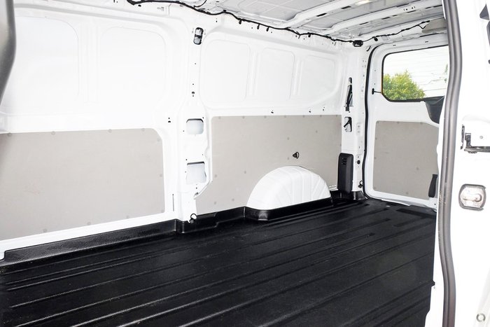 2025 Volkswagen Transporter TDI390