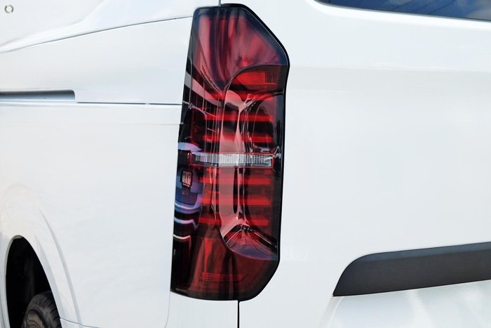 2025 Volkswagen Transporter TDI390
