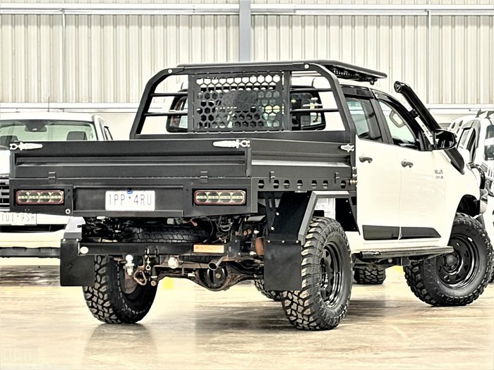 2019 Toyota Hilux SR