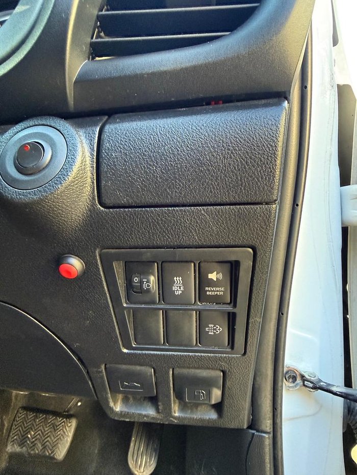 2020 Toyota Hilux SR