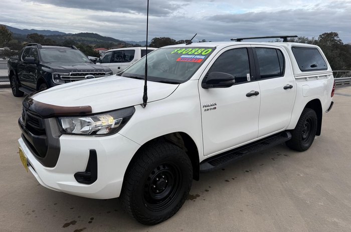 2020 Toyota Hilux SR