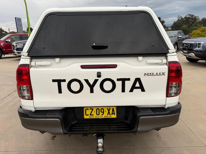 2020 Toyota Hilux SR
