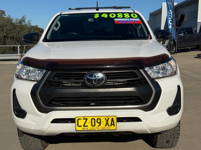 2020 Toyota Hilux SR