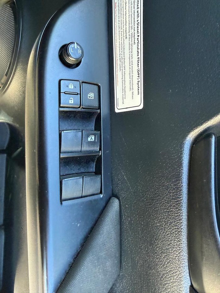 2020 Toyota Hilux SR