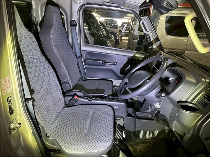 2023 Suzuki Carry F