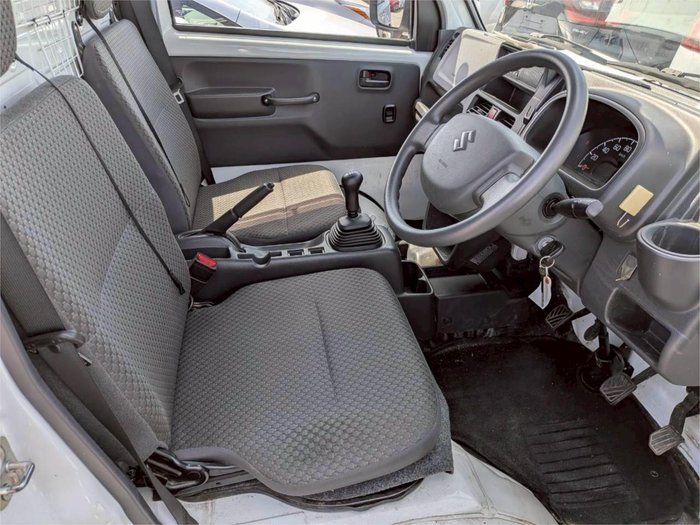 2025 Suzuki Carry