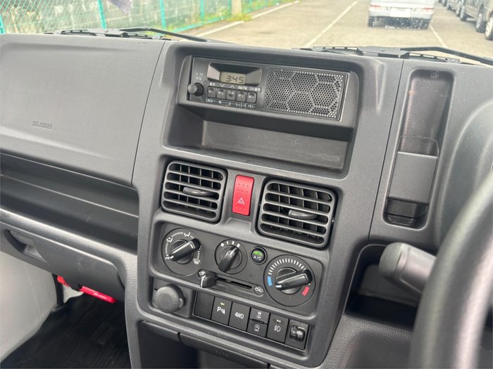 2025 Suzuki Carry