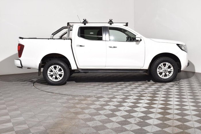 2021 Nissan Navara ST