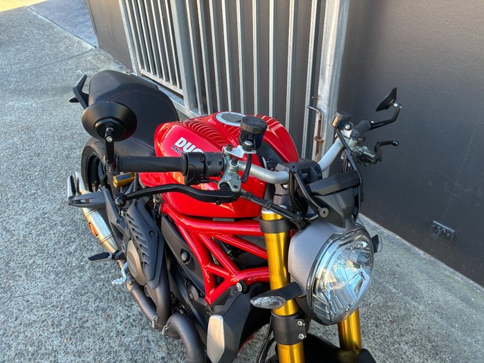 2014 Ducati MONSTER 1200S RED