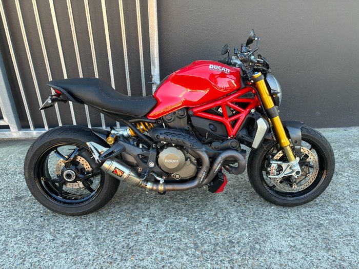 2014 Ducati MONSTER 1200S RED