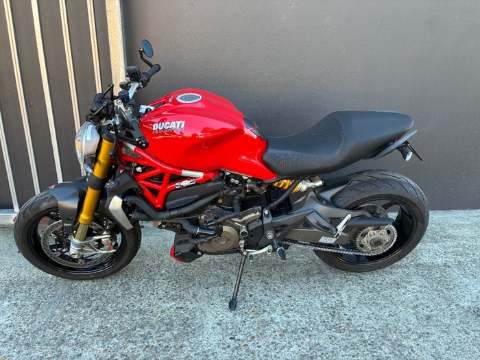 2014 Ducati MONSTER 1200S RED