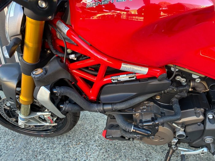 2014 Ducati MONSTER 1200S RED