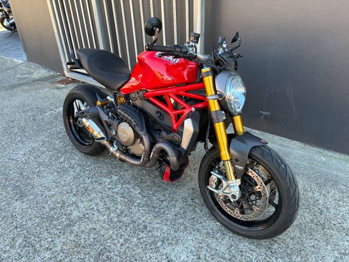 2014 Ducati MONSTER 1200S RED