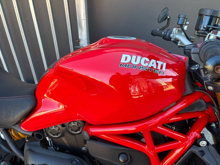 2014 Ducati MONSTER 1200S RED