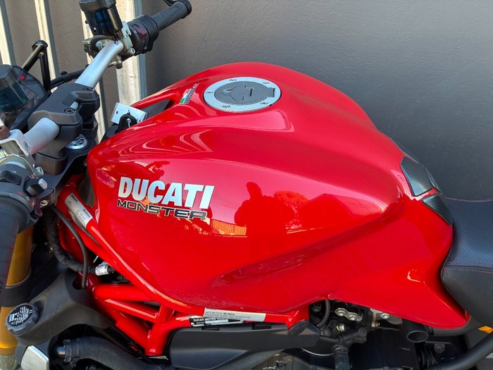 2014 Ducati MONSTER 1200S RED