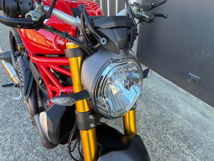 2014 Ducati MONSTER 1200S RED