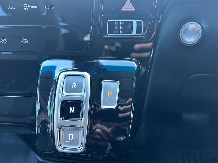 2023 Hyundai STARIA Elite
