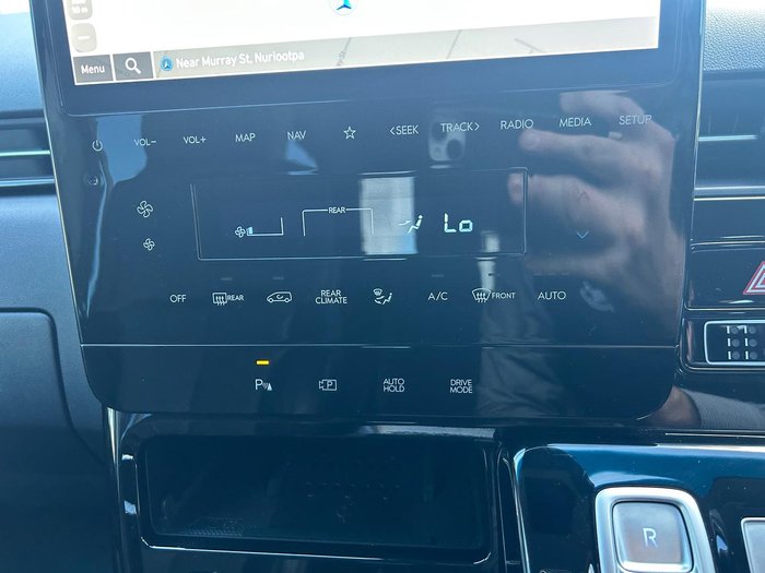 2023 Hyundai STARIA Elite
