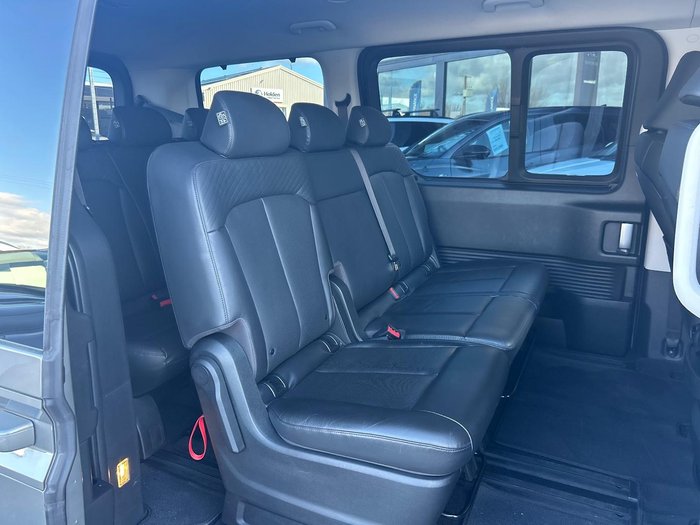2023 Hyundai STARIA Elite