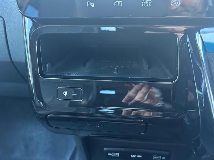 2023 Hyundai STARIA Elite